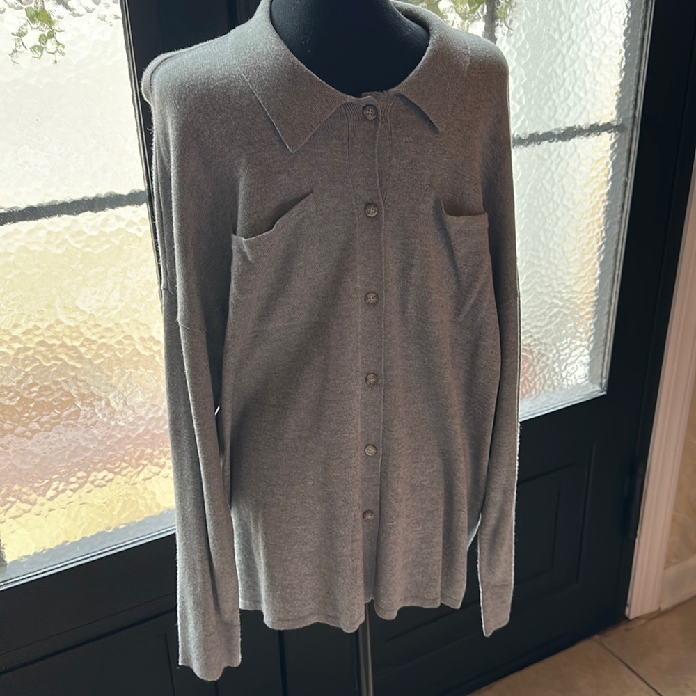 -- CALVIN KLEIN GRAY Button Down Cardigan NEW